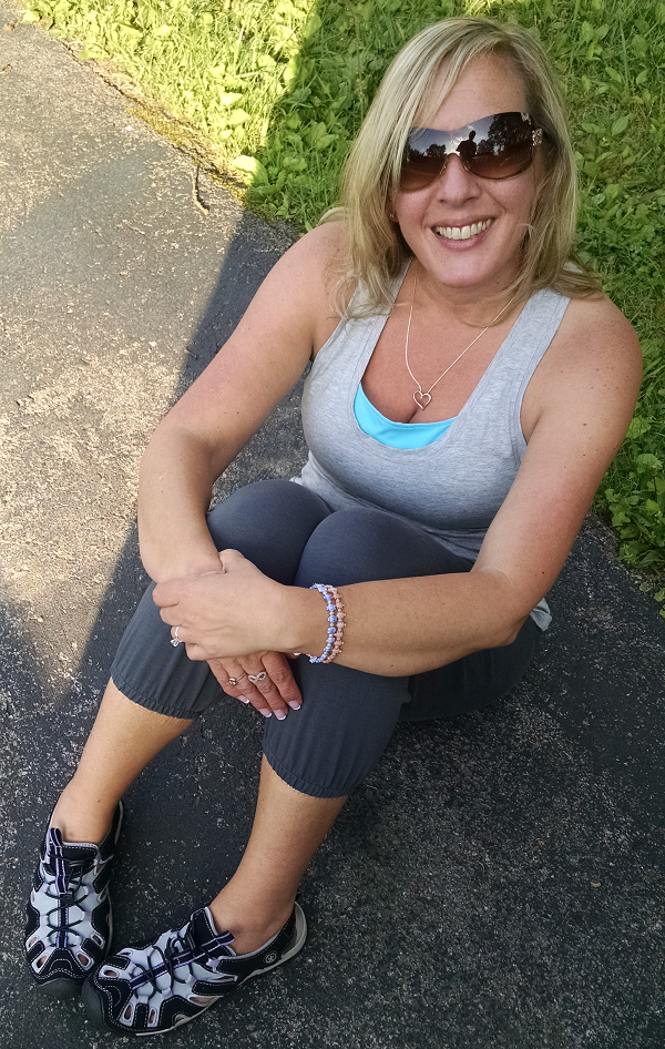 Fabletics Review - Athletic Wear You'll LOVE!