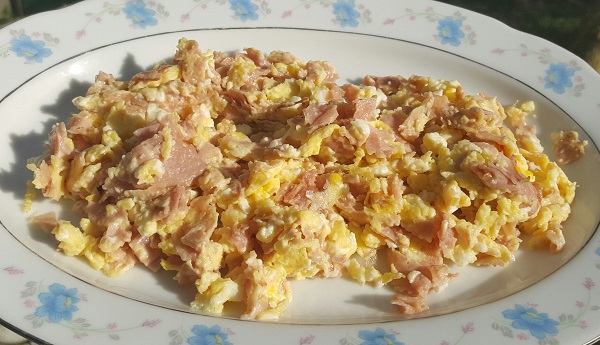 Ham, Egg & Cheese Scramble