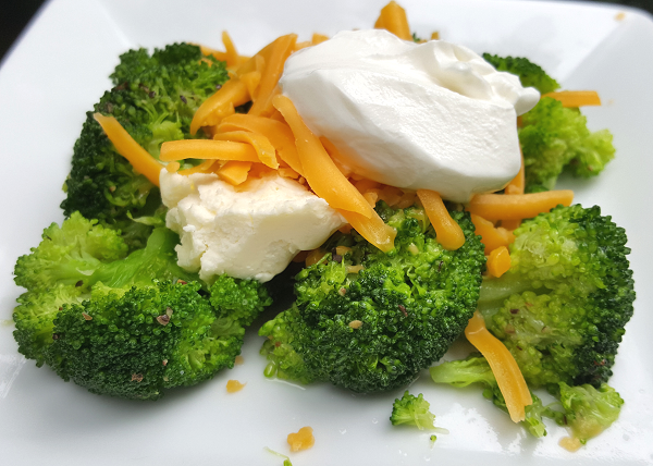Healthy Low Carb Sides : Loaded Broccoli