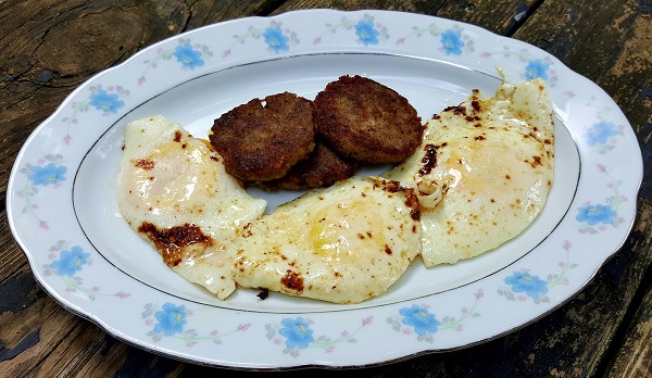 Sausage & Fried Eggs - An Easy Low Carb Meal