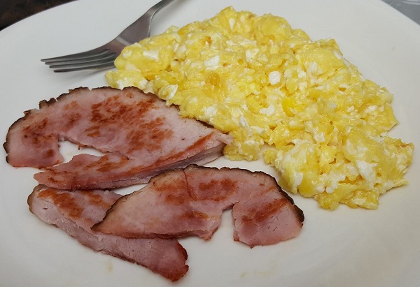 LCHF Meal - Fried Ham and Cheesy Eggs
