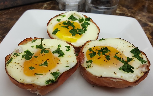 Low Carb Ham & Egg Cups