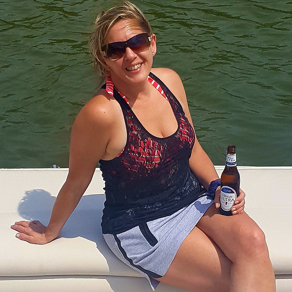 Michelob Ultra - Low Carb Beer for a Hot Day on the Lake!