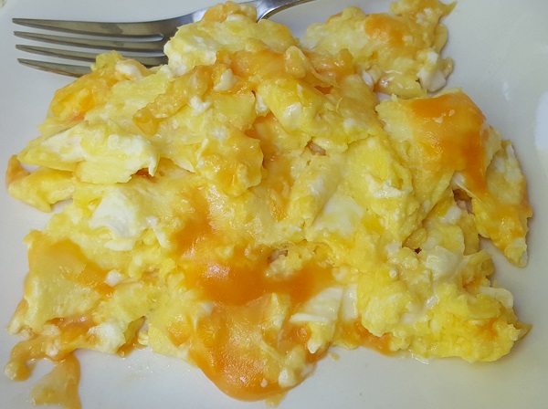 LCHF Cheesy Eggs