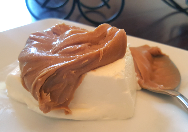 Simple LCHF Treat: Cream Cheese & Peanut Butter