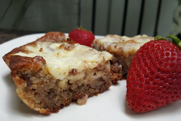 Low Carb Cream Cheese Blondies for Breakfast (or LCHF Breakfast Cake)