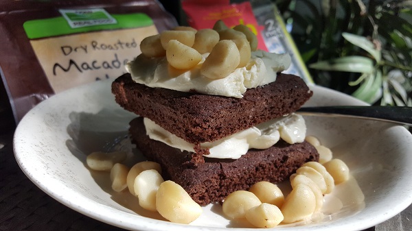Low Carb Dessert - Organic Chocolate Cakes with cream cheese & macadamia nuts
