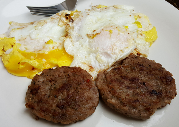 Very Low Carb Breakfast - Sausage and Fried Eggs