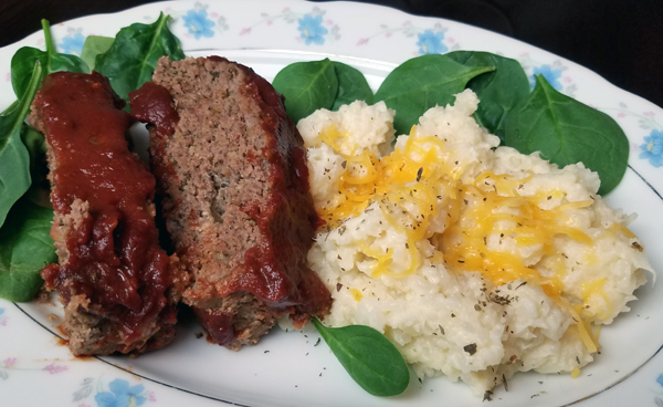 Low Carb Dinners - Comfort Foods: Keto Meatloaf and Mashed Cauliflower