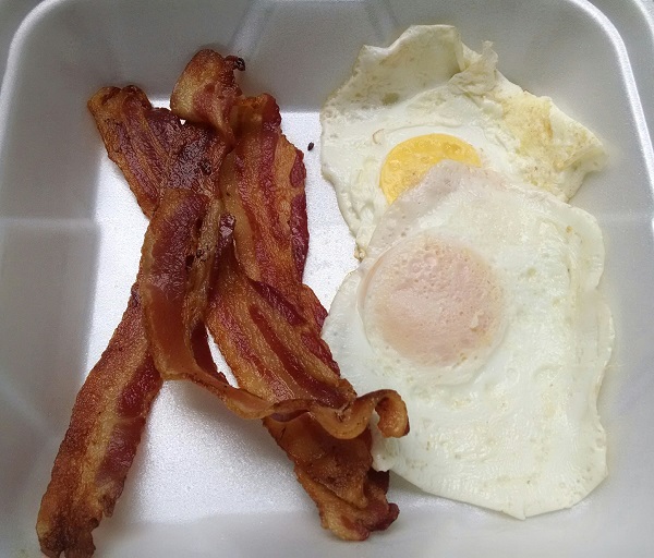 Low Carb Lunch: Bacon & Eggs