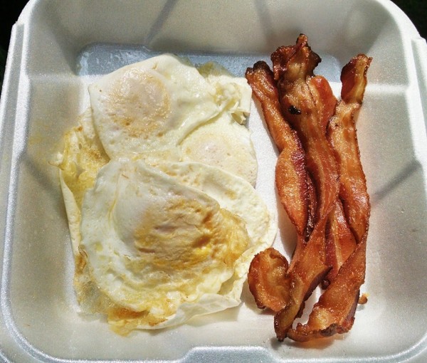 Low Carb Breakfast Take-Out: Bacon and Eggs