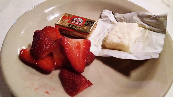 Low Carb Dessert : Strawberries & Butter