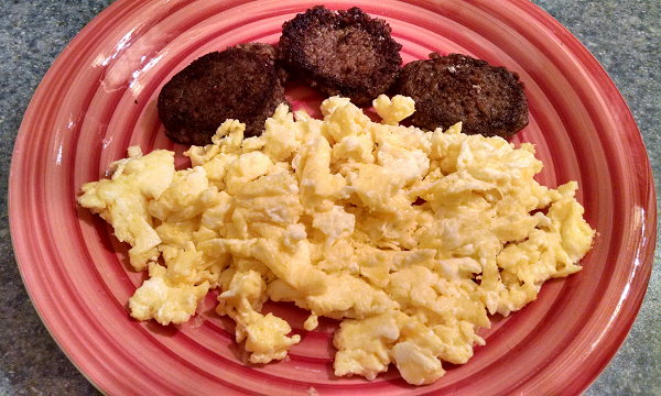 LCHF Sausage and Eggs