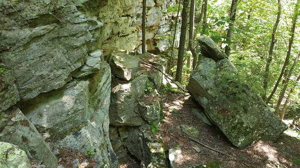 Rock Bluffs at Laurel Falls