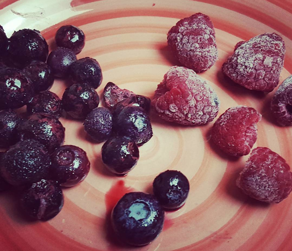 Frozen Berries - A Healthy Low Carb Treat!