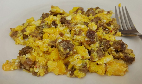 Low Carb Scramble : Eggs, Sausage & Cheese