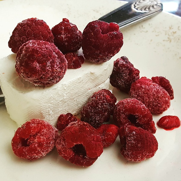 LCHF Dessert : Cream Cheese & Raspberries