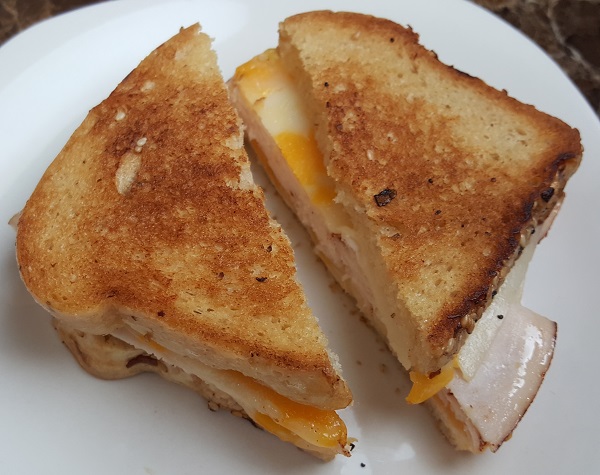 Low Carb Sandwich : Grilled Chicken & Cheese