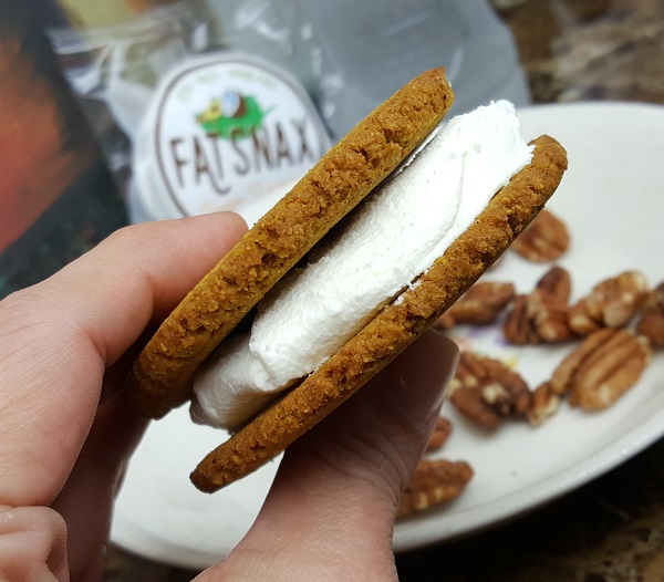 FatSnax Low Carb Cookie Sandwich - LCHF Snack Ideas