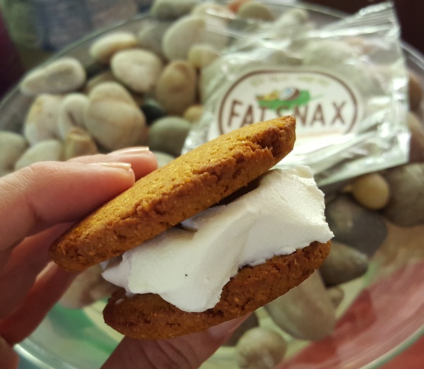 LCHF Cookie Sandwich with Low Carb FatSnax Cookies