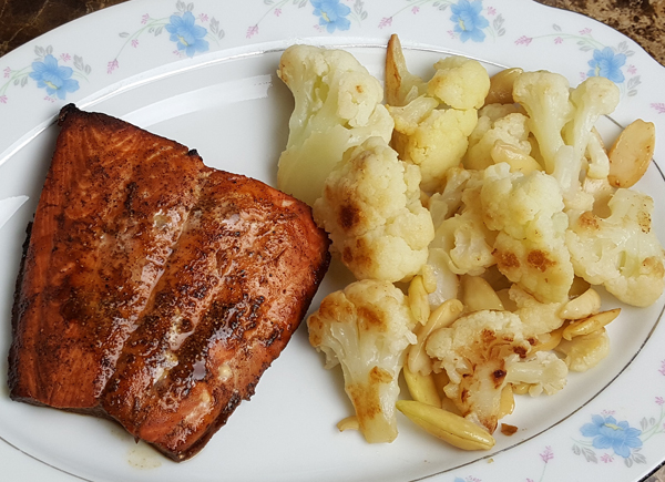 Low Carb Pescatarian Meal