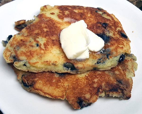 Low Carb Blueberry Pancakes
