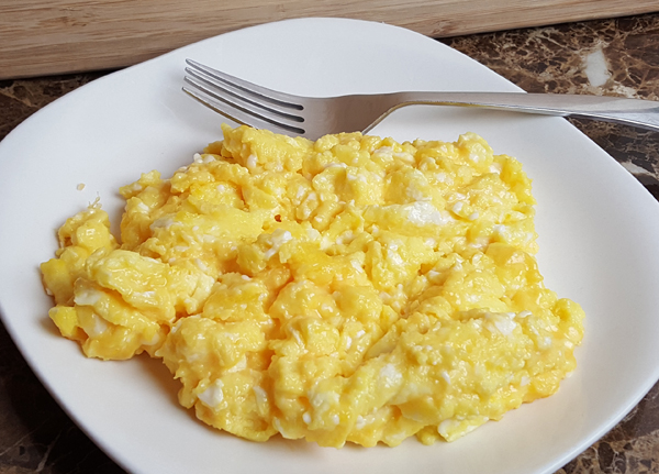 Cheesy Eggs - Easy Low Carb Meals
