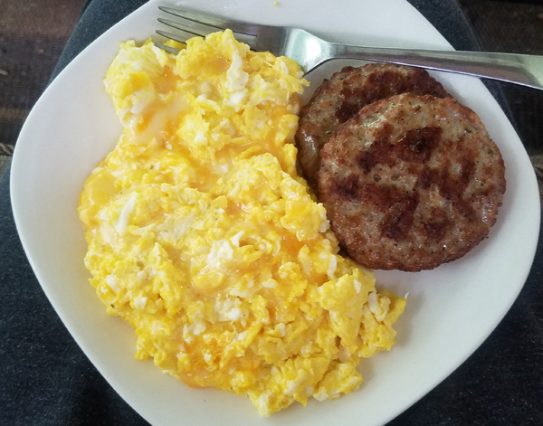 Zero Carb Keto Sausage and Cheesy Eggs - Easy LCHF Breakfast