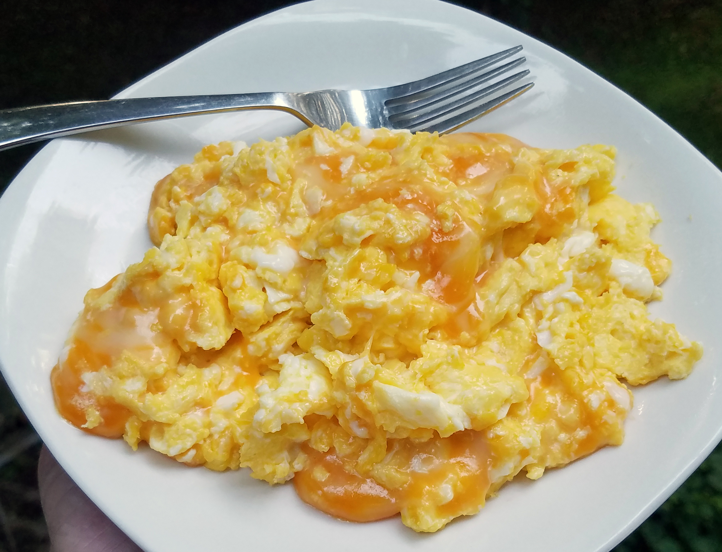 Keto Staples - LCHF Cheesy Eggs